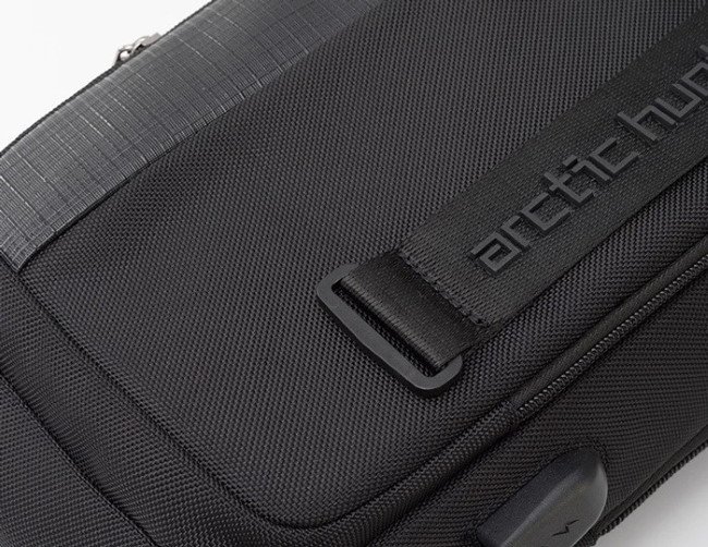 ARCTIC HUNTER τσάντα Crossbody XB00100, USB, 5L, μαύρη - Image 4